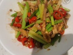 -江渔儿酸菜鱼(曜一城店)