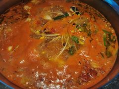 -野山舂·贵州现舂酸汤火锅(鸿通城店)