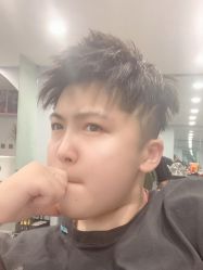 -15C7 男士理发馆 烫染专业店