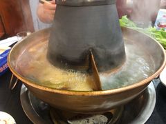 -楼外楼大刀肉传统火锅居(幸福街店)