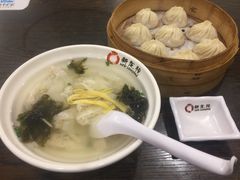 -新龍袍蟹黄汤包(南京东路店)