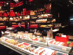-Salon de The de Joel Robuchon(外滩18号店)