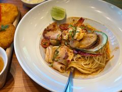 -Chom Cafe and Restaurant