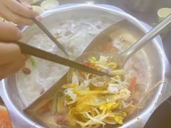 -周良天山牛杂城(天山路总店)