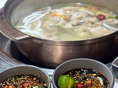 -喃喃椰·糟粕醋·椰子鸡火锅(七堡花园店)