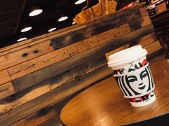 红茶拿铁-星巴克臻选(青岛麦凯乐分店)