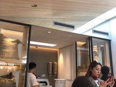 等位区-% Arabica阿拉比卡咖啡(武康路店)