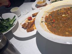 -香山湖家家宴(中山陵店)