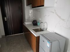 -万笙国际公寓(广州萝岗香雪地铁站店)