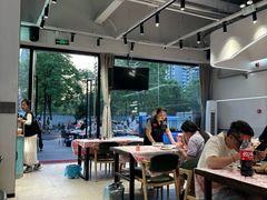 -老班长·小龙虾·鲜货烧烤大排档(金街美地店)