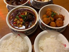 -炉小二铜锅牛蛙•川湘菜(三里屯店)