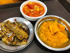 -华中科技大学东三学生食堂