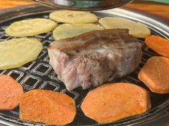 -唯成•韩国炭火烤肉 유성고기