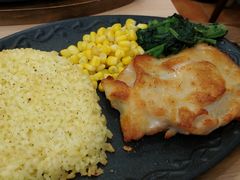 雞排烤飯-萨莉亚意式餐厅(灵芝站中洲店)
