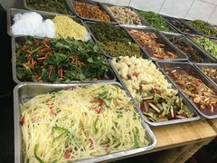 -雷祖芳老妈蹄花店