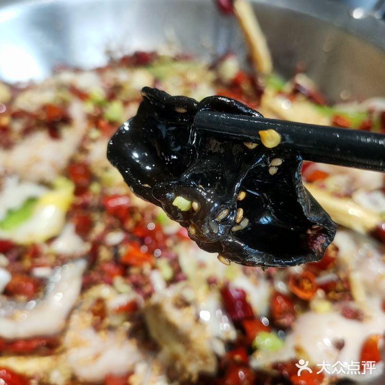 没有刺的鱼吃起来真方便！