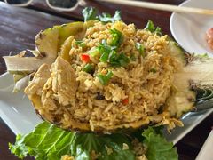 -Green Tree Rest. & Pub