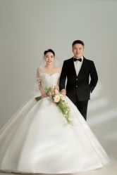 -雪中彩影婚纱摄影·微光艺术中心