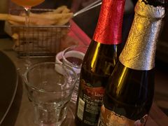 -FOUR PLAY BAR