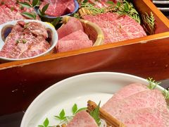 -山川小町·极番烧肉(新地假日广场店)