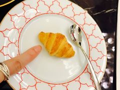 -Salon de The de Joel Robuchon(外滩18号店)