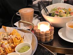 -wineapp葡萄酒餐吧(外滩金融中心店)