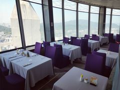靠窗位-亚洲国际大酒店·云顶阁旋转自助餐厅