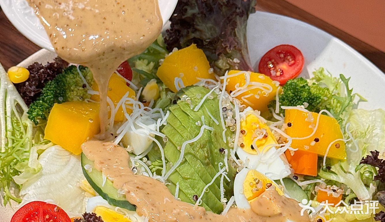 说说赣州最近风很大的融合餐厅、、、