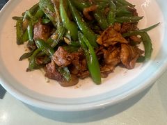 辣椒炒肉-小芙蓉湘菜馆(易生活购物公园店)