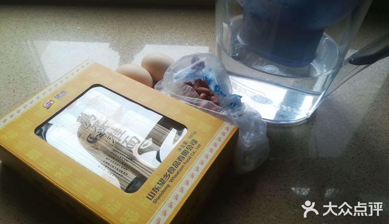 香喷喷的圣女红果炝锅面条