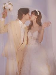 -易摄影婚纱摄影工作室