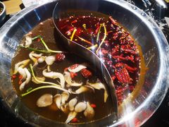 -鸿火锅(航天路店)