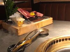 -铭牛烧肉·和牛海鲜自助(高新月牙湖店)