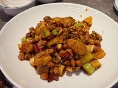 -闫府私房菜(恒隆店)