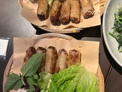 -大头虾越式风味餐厅(光明广场店)