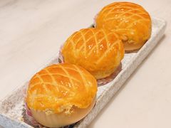 酥皮水牛奶菠萝包-陶陶居酒家(白云机场T2店)