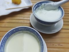 -周大娘牛乳(旧寨古村总店)