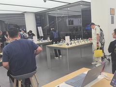 -华为授权体验店(华强北电子广场)