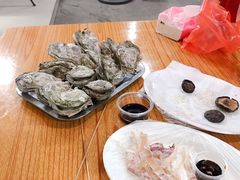 -蚝哥花姐湛江烤生蚝(美丽湾市场店)