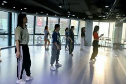 -STAR舞蹈工作室