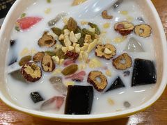 -老何家后安粉·糟粕醋海鲜火锅(三亚湾椰梦长廊店)