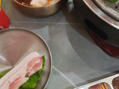 -围炉肉舍丹东海鲜烤肉·烤活鳗(步行街店)