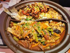 -鸣记脆皮烤鱼·海鲜烤鱼(三八广场店)