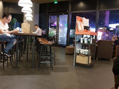 大堂-星巴克(东莞塘厦万科生活广场店)