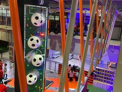 -嗨翻Hi-Fun竞技主题乐园·蹦床亲子生日轰趴(国光1937店)