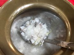 -先鲜鲫鱼粥