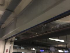 -枫蓝国际购物中心-地面停车场