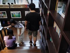 -钟书阁(松江泰晤士小镇店)