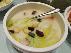 -万龙洲海鲜(大兴绿地缤纷城店)