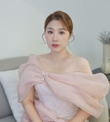 -派丽莫Pellimo原创设计婚纱品牌